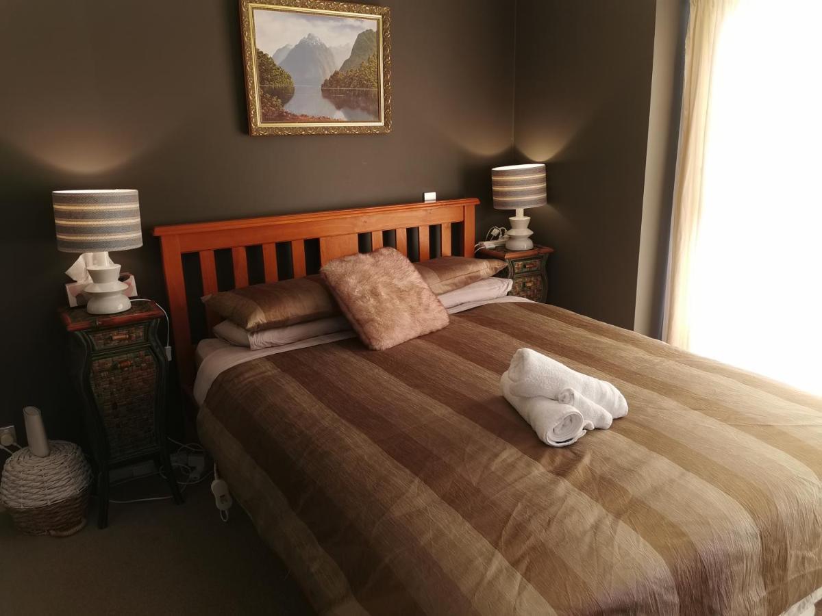 Lake Taupo Holiday Home Екстериор снимка