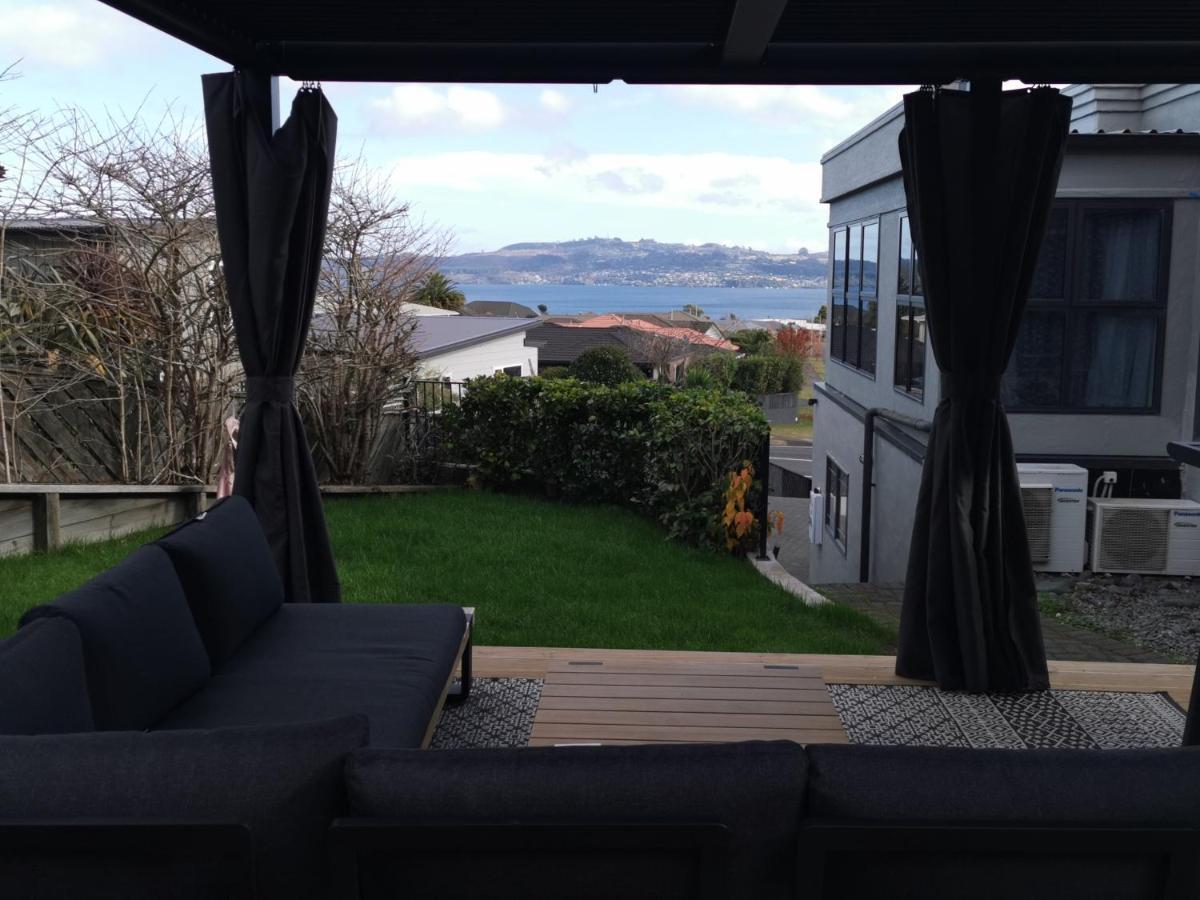 Lake Taupo Holiday Home Екстериор снимка